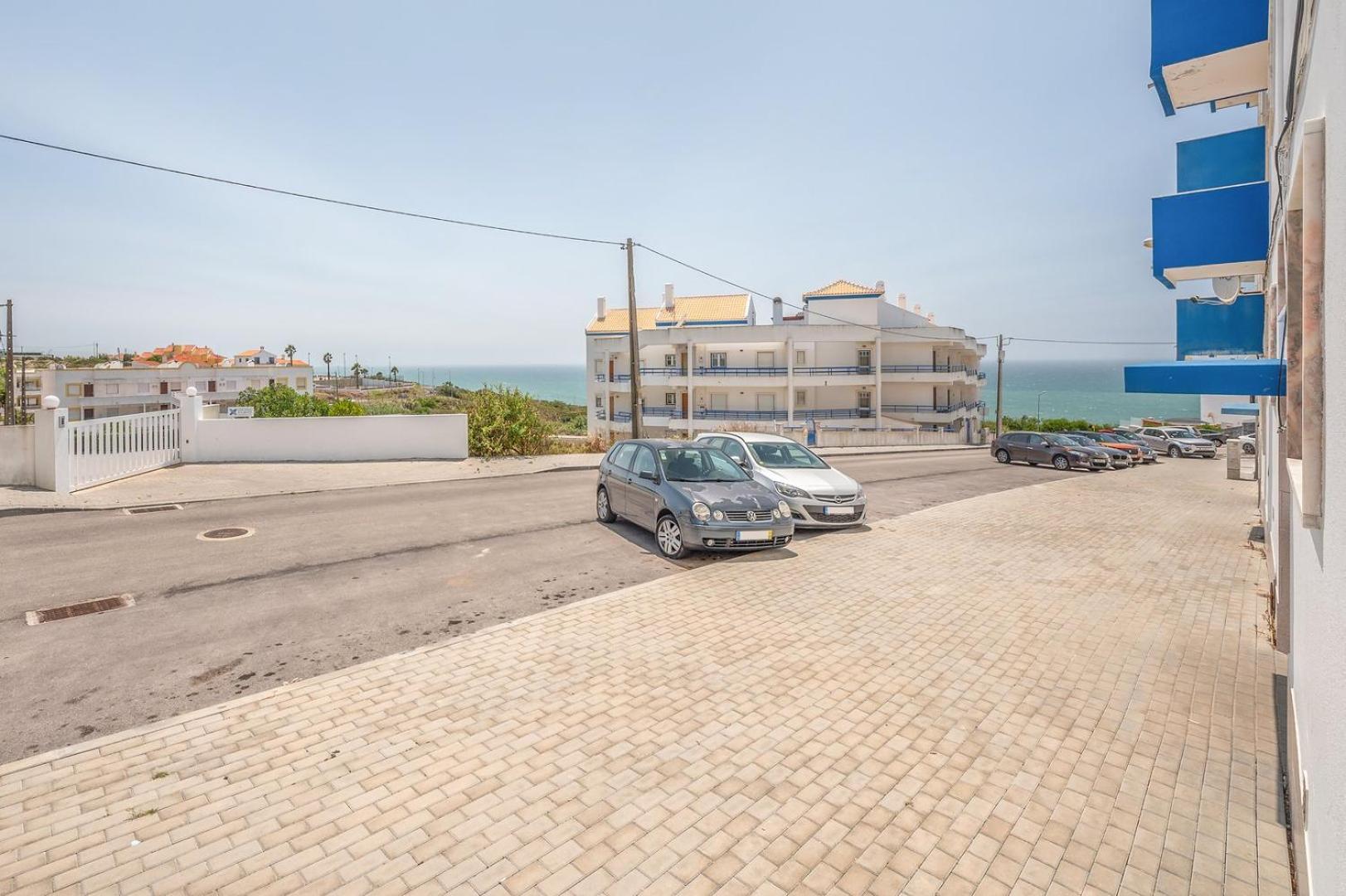 Guestready - Floral Ericeira Residence Eksteriør billede